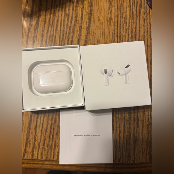 AirPods Pro - Picture 3 of 4